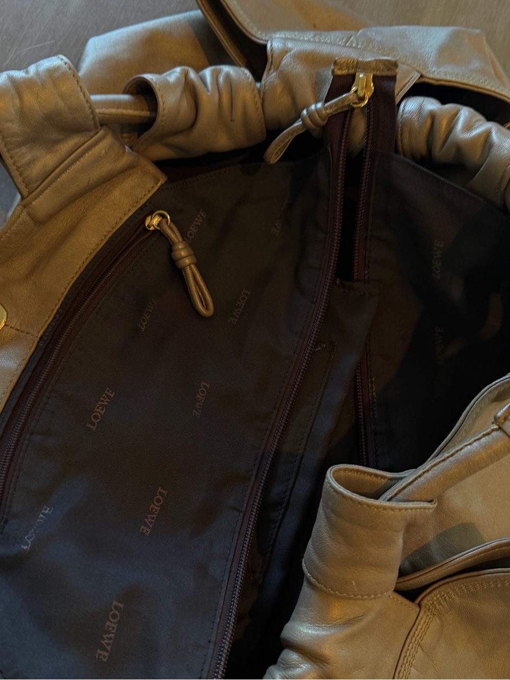 Loewe Taupe Leather Shoulder Bag with Embossed Anagram - Picture 9 of 12